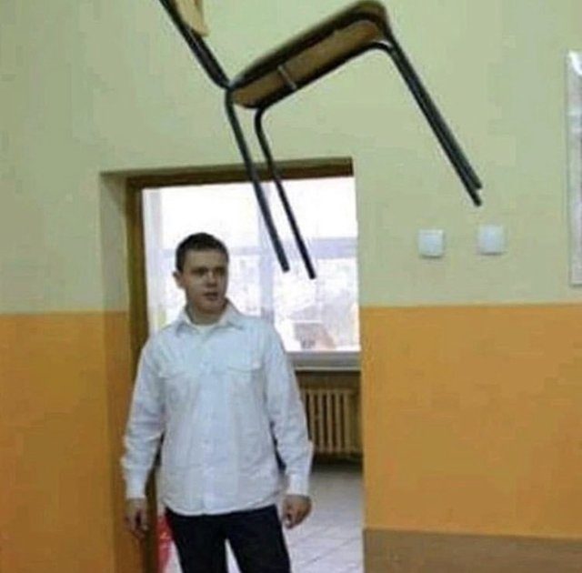 Дилдой по голове